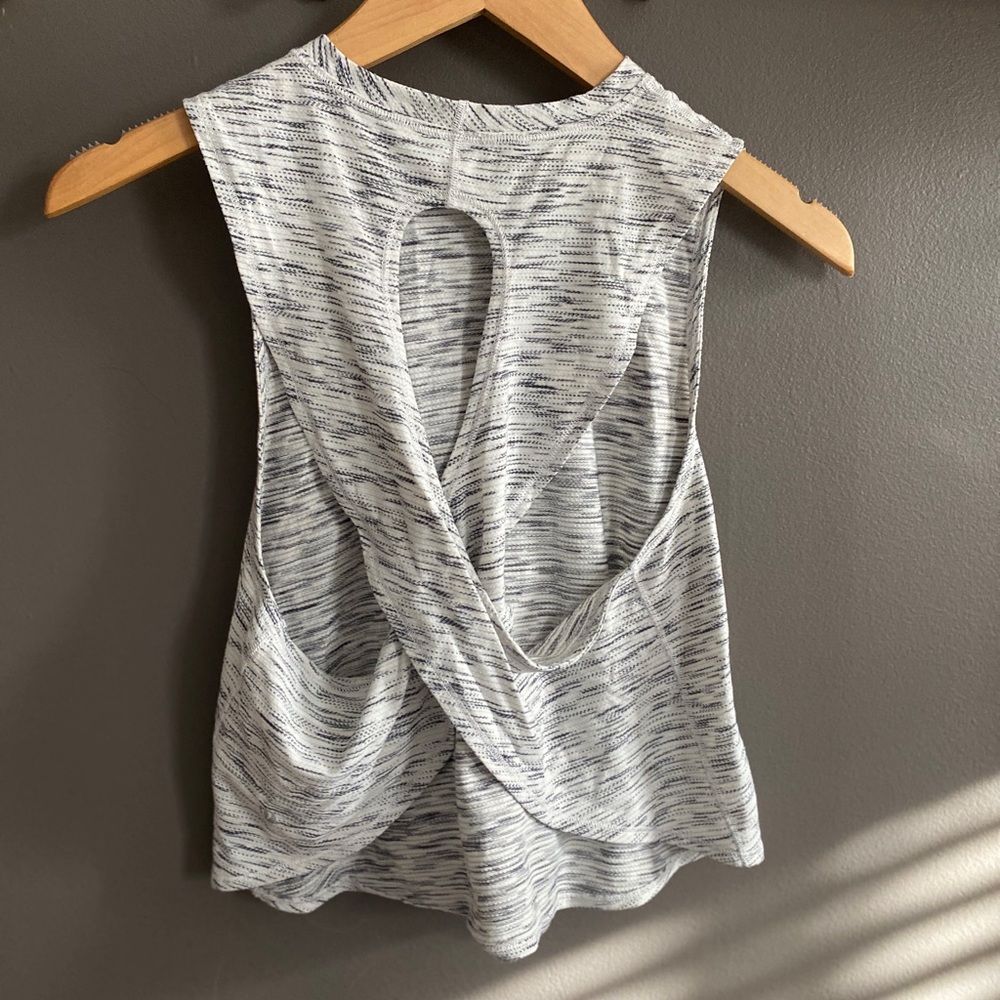 Lululemon Fast as Light Muscle Tank Tiger Space Dye Black White